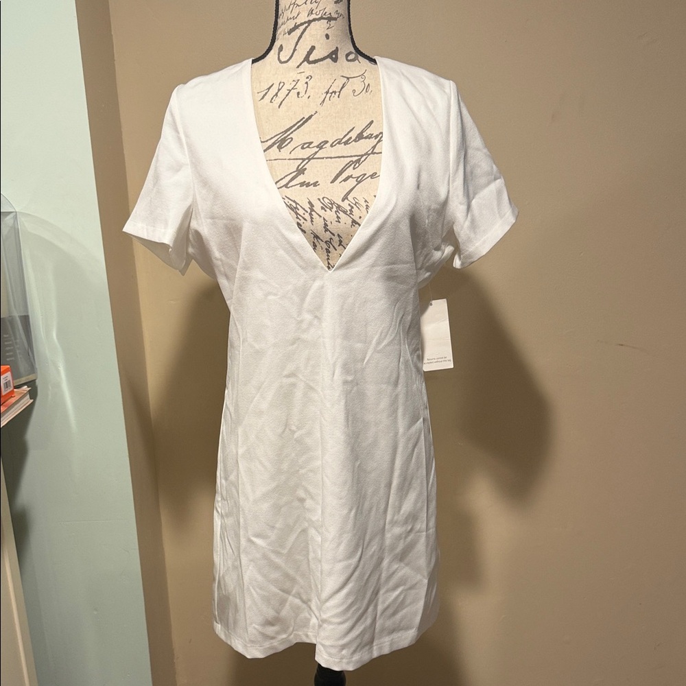Elegant White V-Neck Women's dress